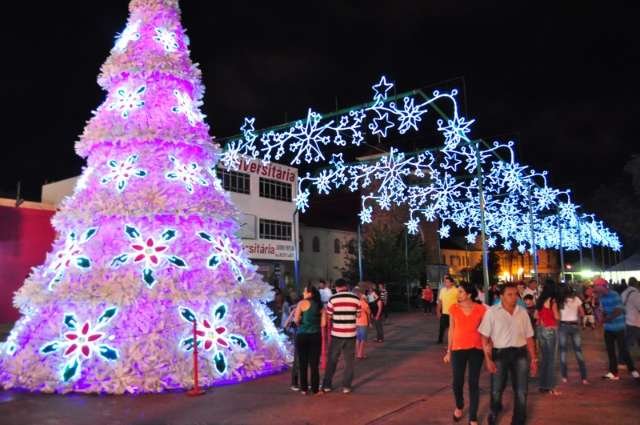 Pr&ecirc;mio encerra &ldquo;Dourados Brilha&rdquo;, mas patina&ccedil;&atilde;o no gelo segue at&eacute; dia 31
