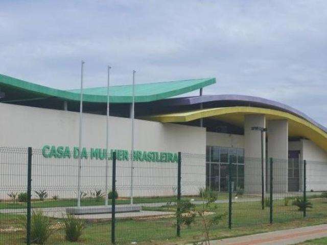 Jovem &eacute; estuprada por homem quando voltava para a casa no Colibri 