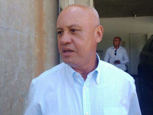 Secret&aacute;rios relatam a Reinaldo cumprimento de 75% das metas 