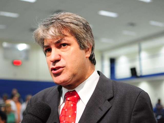 C&acirc;mara escolhe integrantes da CCJ e base de Bernal se nega a participar