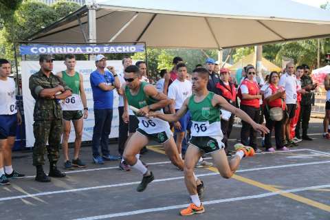 Grupo Percurso Livre vence a  disputa na tradicional corrida do Facho 