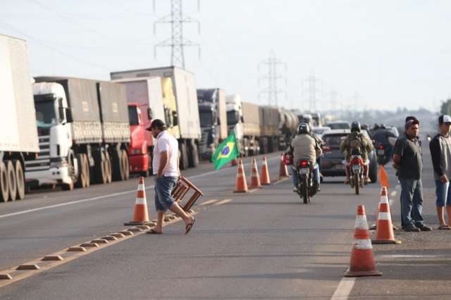 J&aacute; est&atilde;o em vigor as novas regras do frete m&iacute;nimo para caminhoneiros