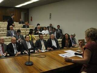 Senador Moka (terceiro, da esquerda para direita) em audiência com a ministra da Cultura, Marta Suplicy, nesta quarta. (Foto: Agência Brasil)