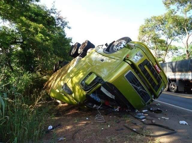 N&uacute;mero de mortes nas rodovias durante feriad&atilde;o j&aacute; supera as de 2012