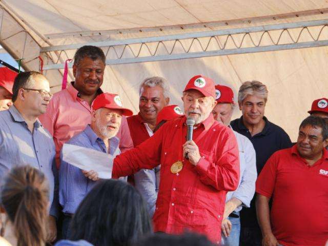Diret&oacute;rio do PT diz que Lula &eacute; v&iacute;tima de golpe e defende elei&ccedil;&otilde;es diretas