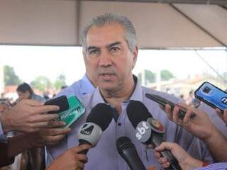 Governador Reinaldo Azambuja (PSDB) durante entrevista, em Campo Grande (Foto: Marina Pacheco)