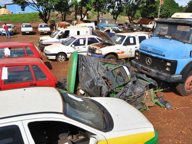  Leil&atilde;o de bens sem uso da Prefeitura de Dourados acontece amanh&atilde;