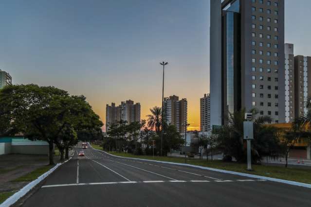 Semana inicia com temperaturas altas em MS e h&aacute; previs&atilde;o de chuvas &agrave; tarde