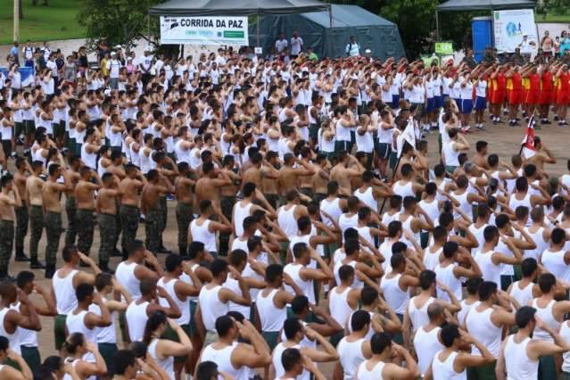 Na 12&deg; edi&ccedil;&atilde;o, Corrida da Paz re&uacute;ne 1,2 mil pessoas entre civis e militares