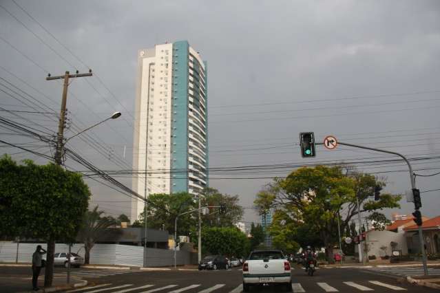 Chuva ameniza calor em outras cidades e term&ocirc;metros podem chegar aos 16&ordm;C hoje