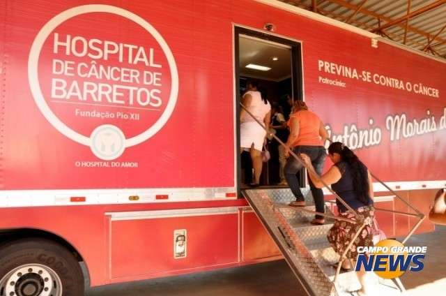 Carreta do Hospital do C&acirc;ncer de Barretos realiza atendimento nesta semana