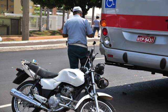  Motociclista que colidiu em &ocirc;nibus perdeu o filho em acidente h&aacute; 4 meses