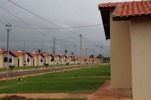 Governo conclui n&uacute;cleo industrial e entrega casas para F&aacute;tima do Sul