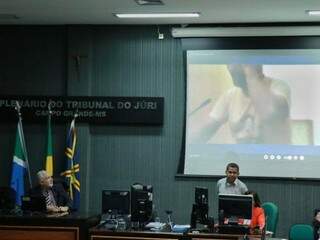 Nando acompanhou o julgamento por videoconferência (Foto: Henrique Kawaminami) 