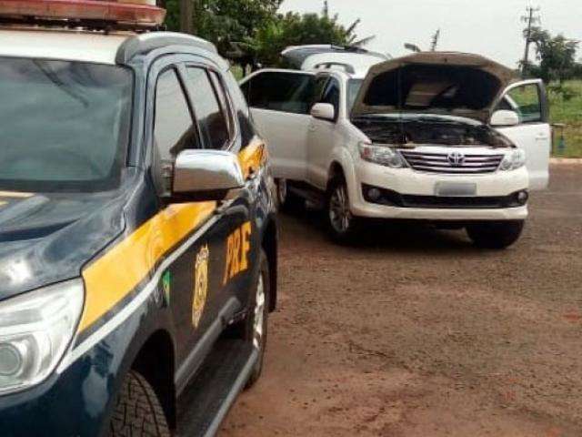 Um dia ap&oacute;s roubo de camionete no PR, jovem &eacute; preso pela PRF em MS 