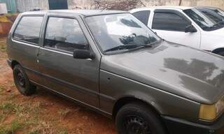 Porteiro dirige 615 km e abandona carro na Capital com carta para fam&iacute;lia