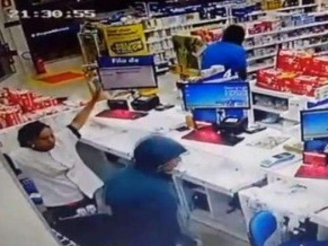 Foragido morre em confronto com a PM ap&oacute;s assalto a farm&aacute;cia 