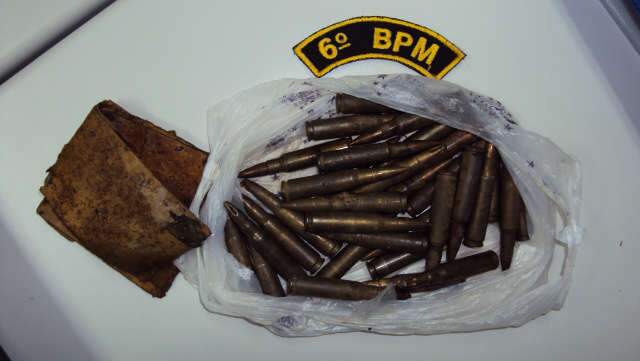  Sacola com 33 muni&ccedil;&otilde;es &eacute; pescada no Rio Paraguai em Corumb&aacute;