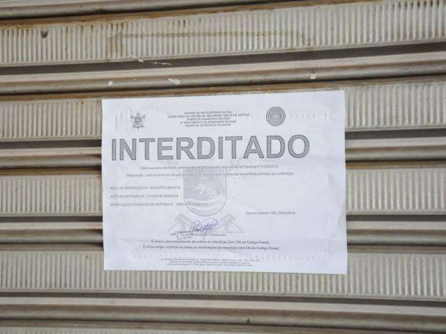 Ideias sem a&ccedil;&atilde;o fazem da antiga rodovi&aacute;ria um cemit&eacute;rio de lojas