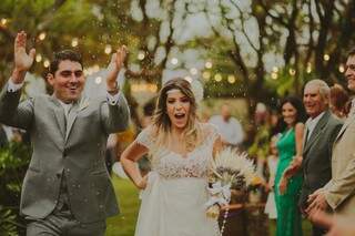 Os noivos se sentiram em casa na cerimônia que os tornou &quot;marido e mulher&quot;. (Foto: Allan Kaiser)