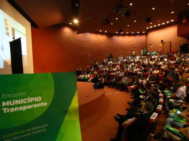 Chefe da Controladoria promete punir empresas e &oacute;rg&atilde;os corruptos