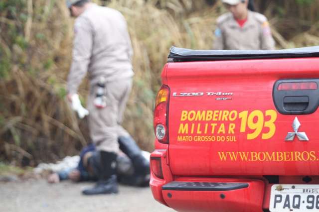 Pol&iacute;cia desconfia que detento foi morto e jogado em estrada