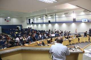 O presidente da ACP/Sindicato, Geraldo Gonçalves, usou a Tribuna da Câmara para solicitar o apoio dos parlamentares ao movimento (Foto: Fernando Antunes)