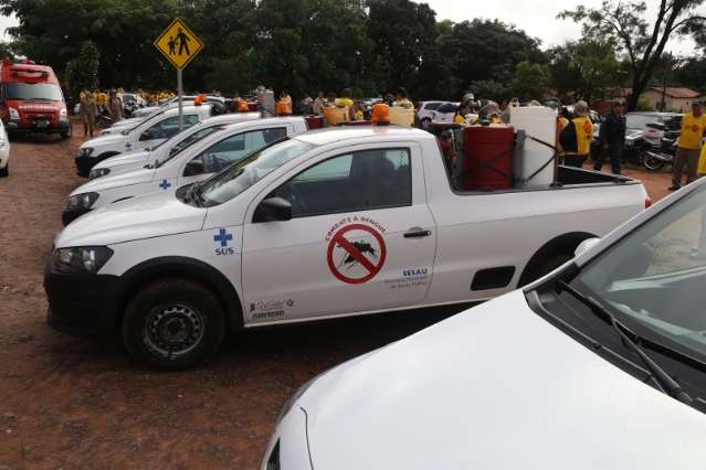 For&ccedil;a-tarefa da Caravana da Sa&uacute;de mira 7 mil im&oacute;veis contra a dengue 