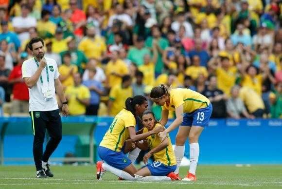 Evolu&ccedil;&atilde;o lenta e falta de renova&ccedil;&atilde;o desafiam futebol feminino fora do campo
