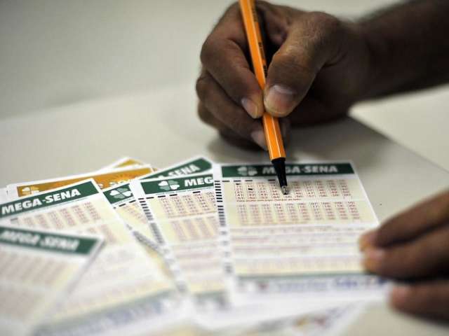 Mega-Sena sorteia nesta ter&ccedil;a-feira pr&ecirc;mio de R$ 10 milh&otilde;es
