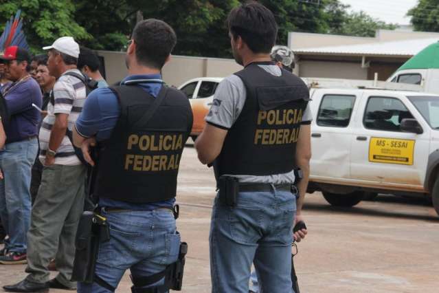 Pol&iacute;cia Federal faz reintegra&ccedil;&atilde;o de posse em pr&eacute;dio ocupado por ind&iacute;genas