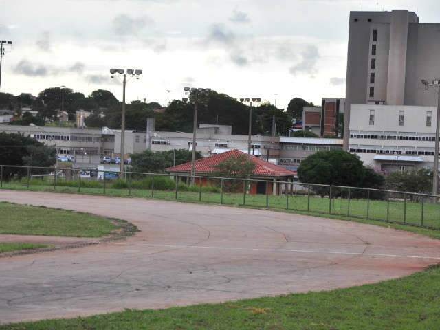  Reforma em pista de atletismo traz esperan&ccedil;a para paratletas da Capital