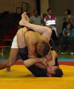  Estadual de Luta Livre Submission acontece amanh&atilde; na Capital com entrada franca