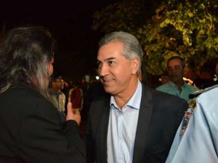Governador dialoga com Bernal para evitar instabilidade política na Capital