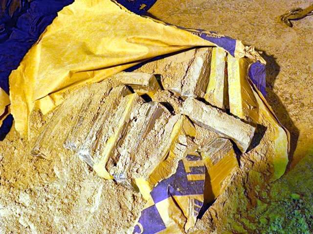  Em Corumb&aacute;, Pol&iacute;cia Federal apreende 26 quilos de coca&iacute;na em carga de cimento