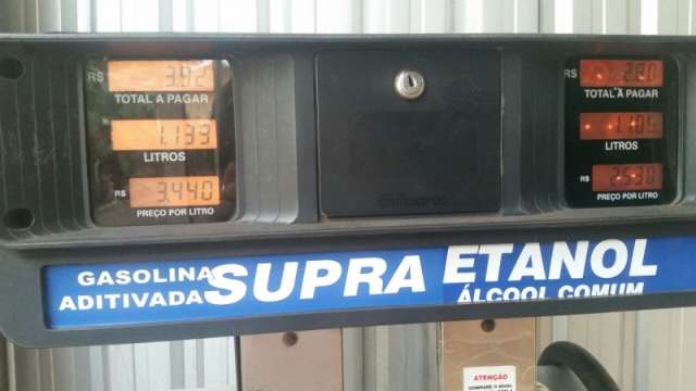 Decon fecha posto ilegal que vendia 12 mil litros de combust&iacute;vel por m&ecirc;s