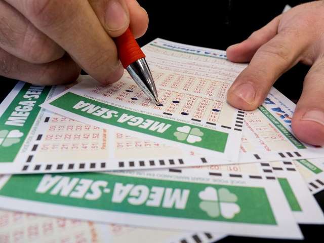 Apostas para pr&ecirc;mio de R$ 27 milh&otilde;es da Mega-Sena podem ser feitas at&eacute; 18h