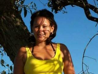 Débora dos Santos desapareceu após sair de casa no dia 13 deste mês (Foto: Arquivo)