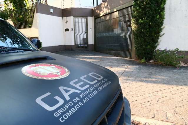 &lsquo;Pal&aacute;cio&rsquo; do casal Olarte teria escada de m&aacute;rmore e piscina com &aacute;gua aquecida