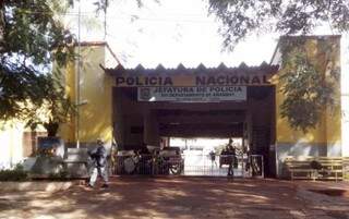 Sede da Polícia Nacional do Paraguai em Pedro Juan Caballero, de onde cocaína desapareceu (Foto: ABC Color)