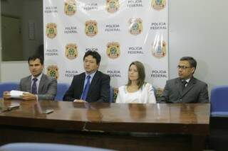 Autoridades federais em coletiva de imprensa que revelou detalhes da operação (Foto: Reprodução/Perfil News/Léo Lima)