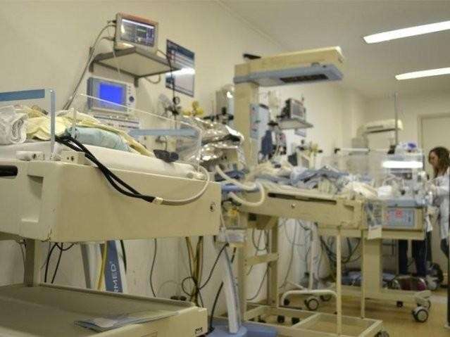 Na UTI desde mar&ccedil;o, Yago volta a respirar com ajuda de aparelhos