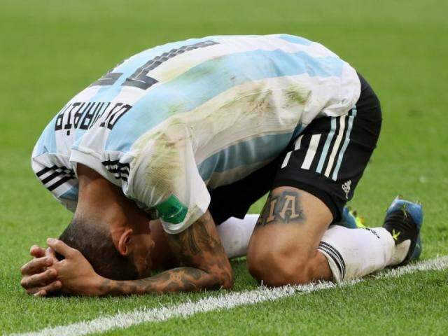 Em jogo quente, Argentina perde por 4 a 3 para a Fran&ccedil;a e est&aacute; fora da Copa