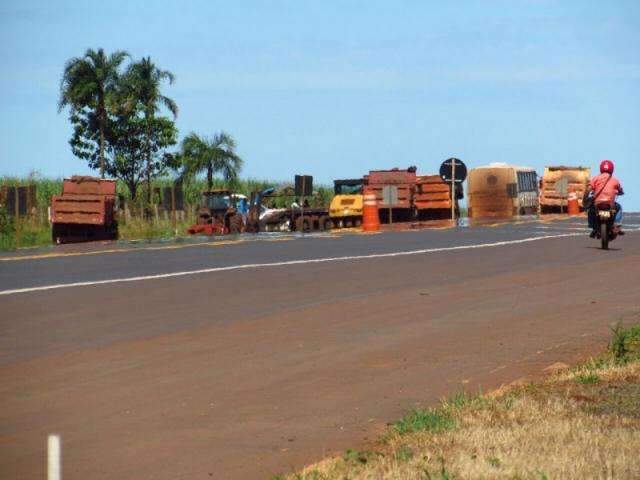Munic&iacute;pios calculam preju&iacute;zos com a paralisa&ccedil;&atilde;o das obras da CCR