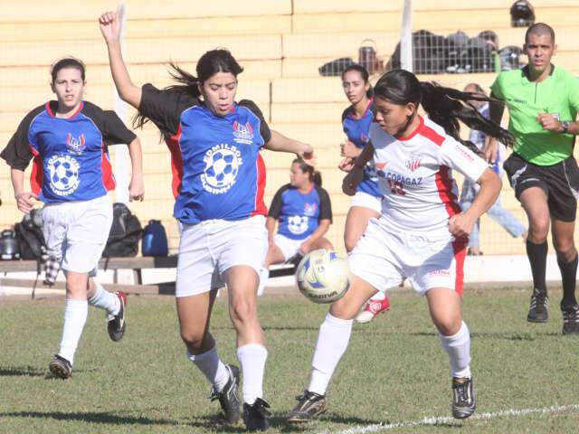  Time feminino do Comercial &eacute; campe&atilde;o do menor campeonato do mundo