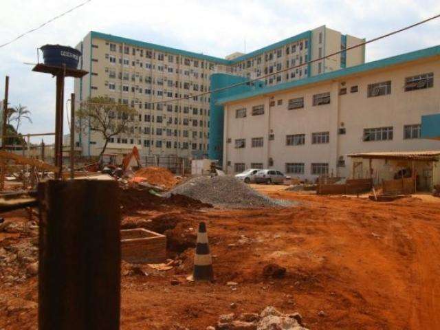 Secret&aacute;rio de Sa&uacute;de promete Hospital do Trauma funcionando em dezembro
