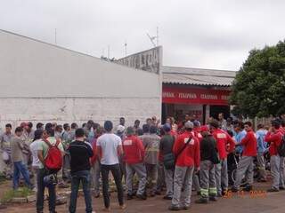 Trabalhadores decidiram manter greve. (Foto: Divulgação)