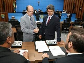 Deputados José Carlos Barbosa (DEM), Rinaldo Modesto (PSDB), Pedro Kemp (PT) e João Grandão (PT), durante sessão (Foto: Victor Chileno/ALMS)