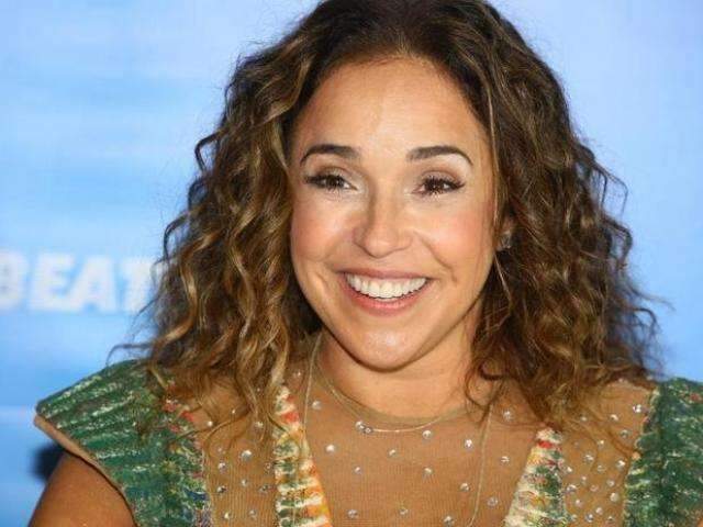 Daniela Mercury diz que vai mostrar o &quot;lado B&quot; em dois dias de shows por aqui