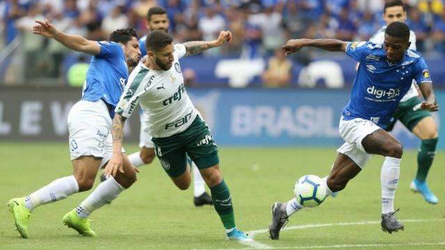 Palmeiras vence por 2 a zero e rebaixa o Cruzeiro para série B do Brasileiro